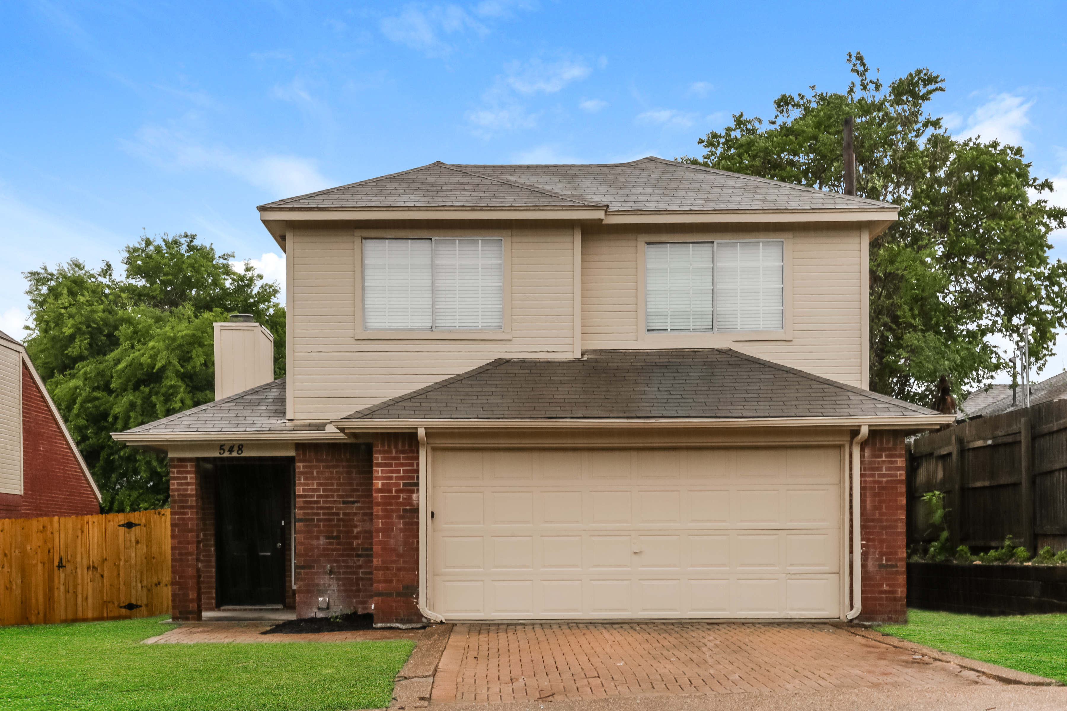 548 LANGSTON ST CEDAR HILL, TX 75104